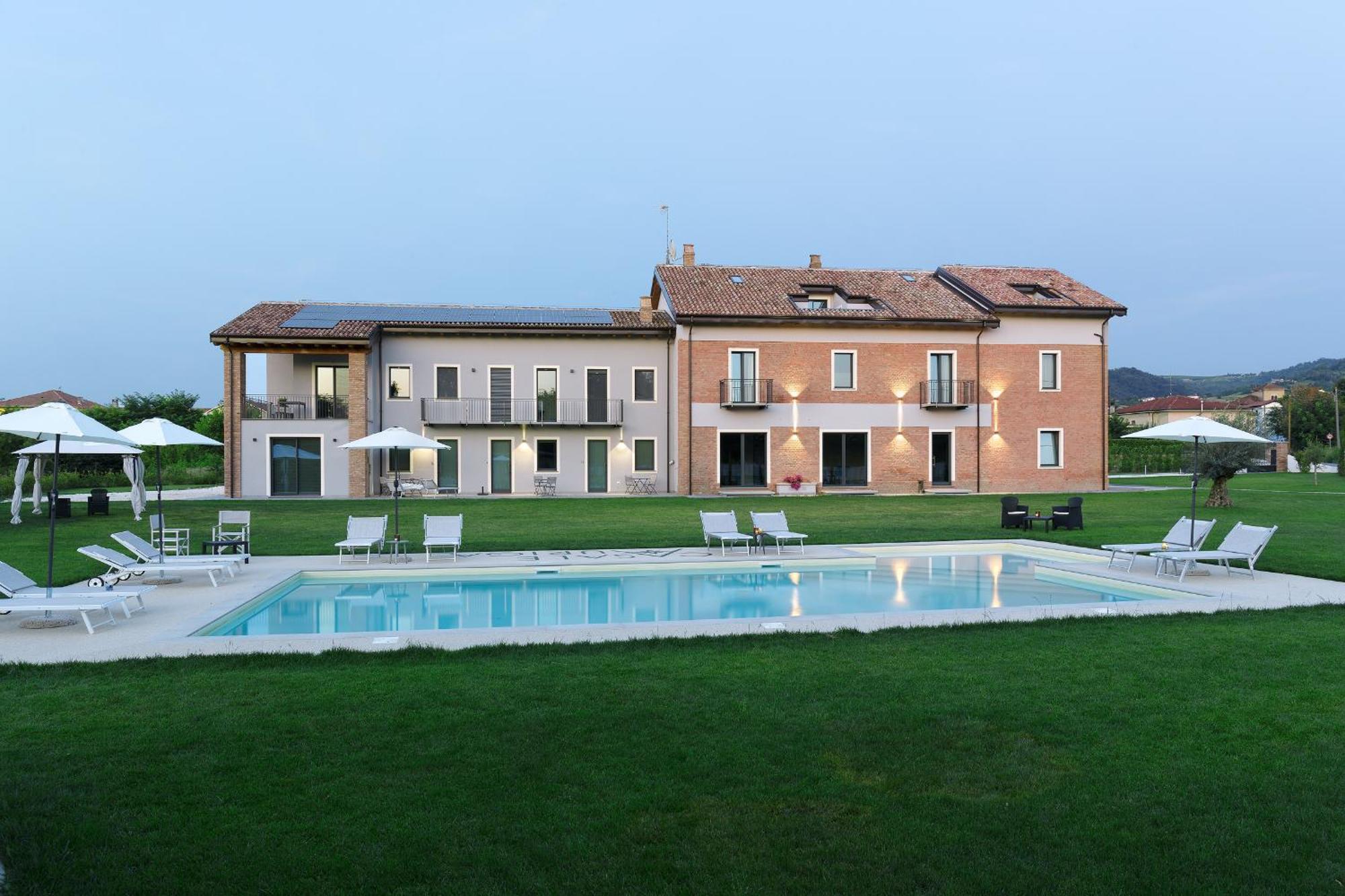 Casale Auriga - Oltrepo' Pavese Bed & Breakfast Codevilla Bagian luar foto