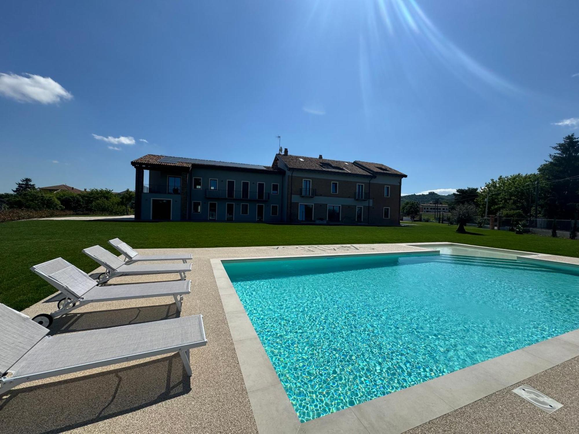 Casale Auriga - Oltrepo' Pavese Bed & Breakfast Codevilla Bagian luar foto