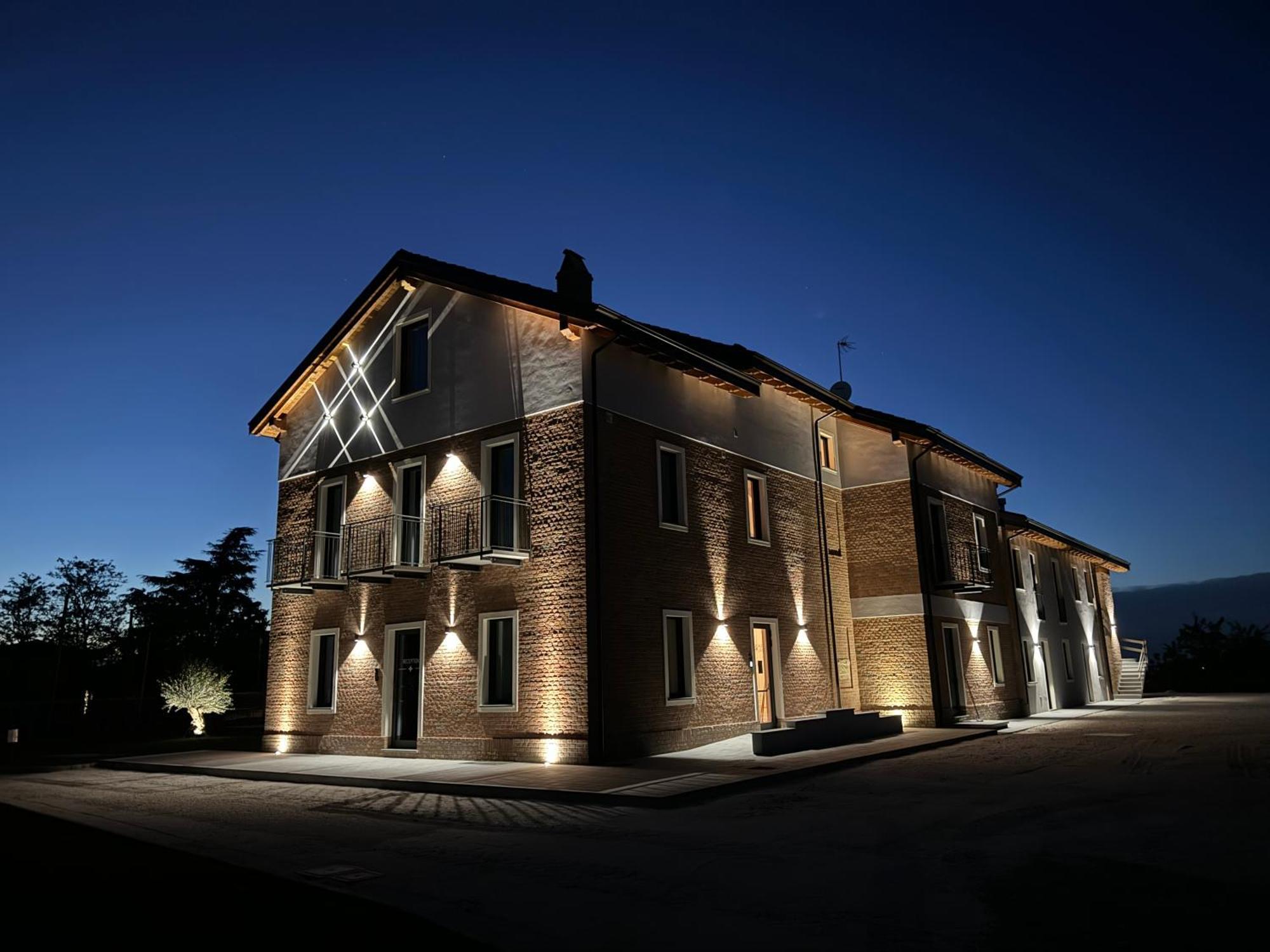 Casale Auriga - Oltrepo' Pavese Bed & Breakfast Codevilla Bagian luar foto