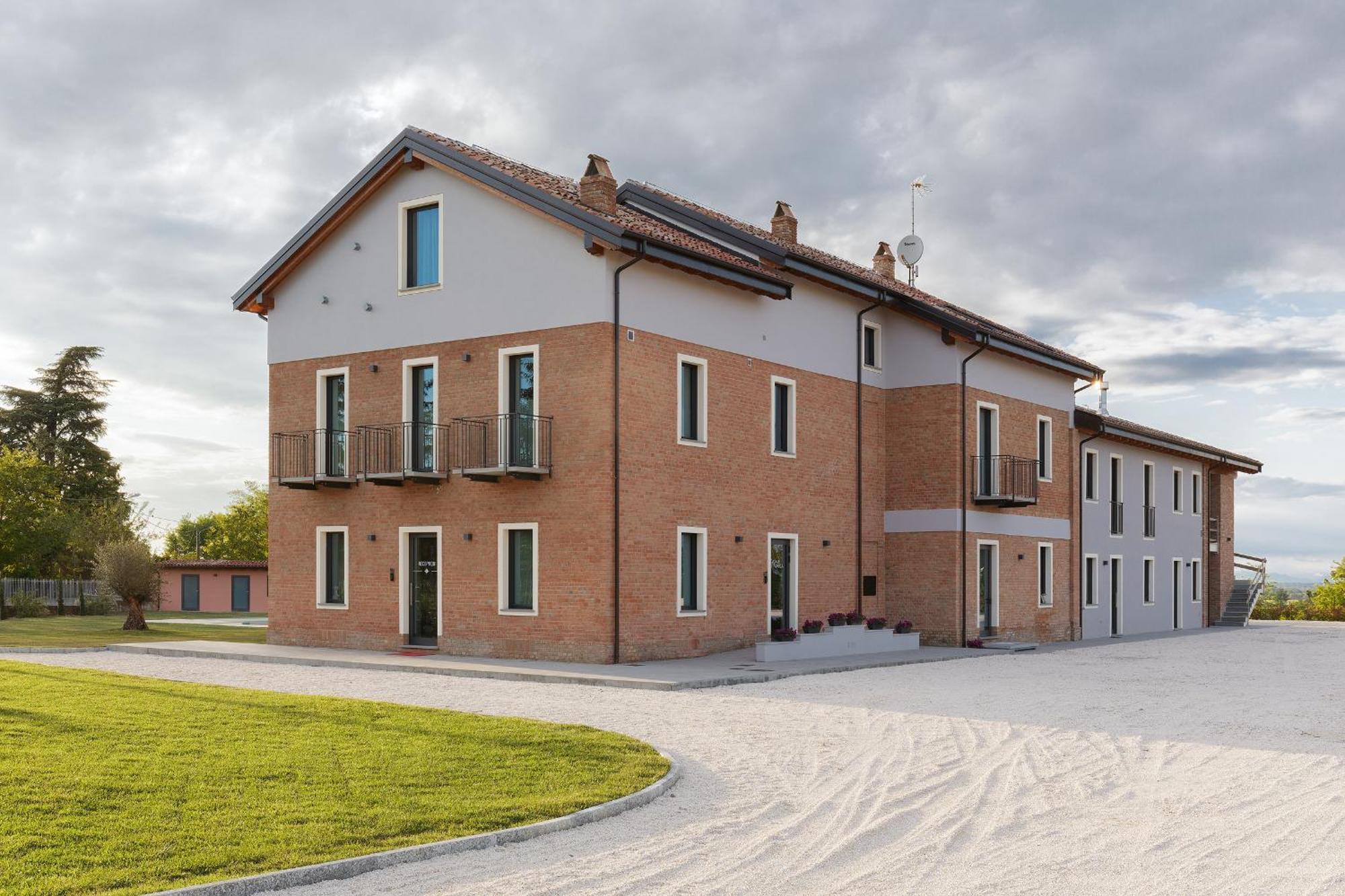Casale Auriga - Oltrepo' Pavese Bed & Breakfast Codevilla Bagian luar foto